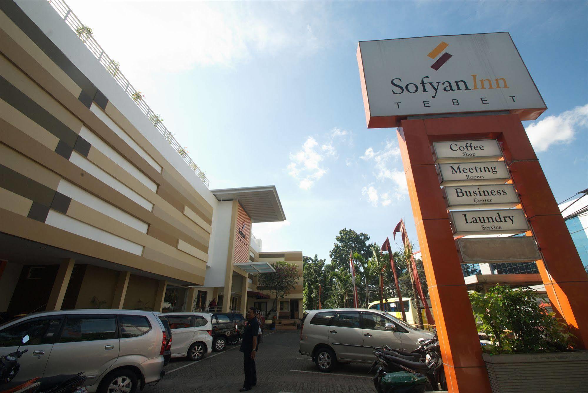 Sofyan Hotel Soepomo Jakarta Exterior photo