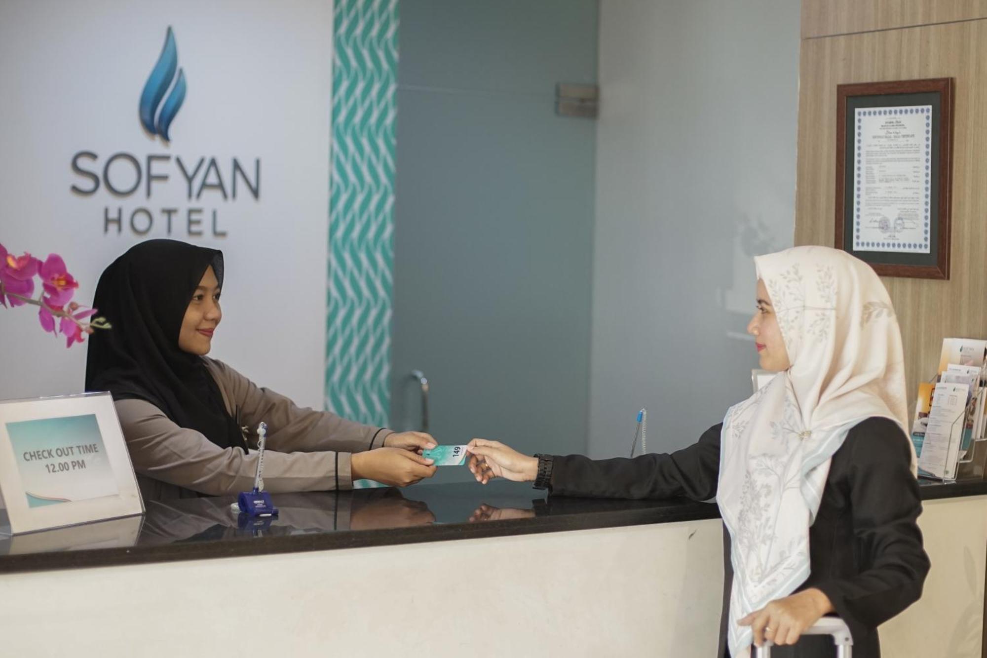 Sofyan Hotel Soepomo Jakarta Exterior photo